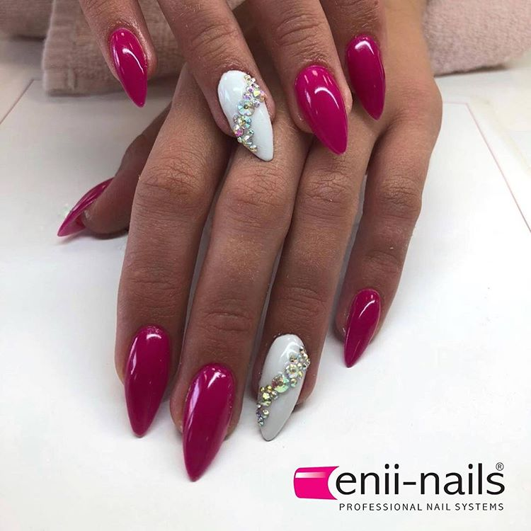 Screenshot_2020-03-25 Enii_nails_official ( enii_nails_official) • Fotky a videa na Instagramu(11)